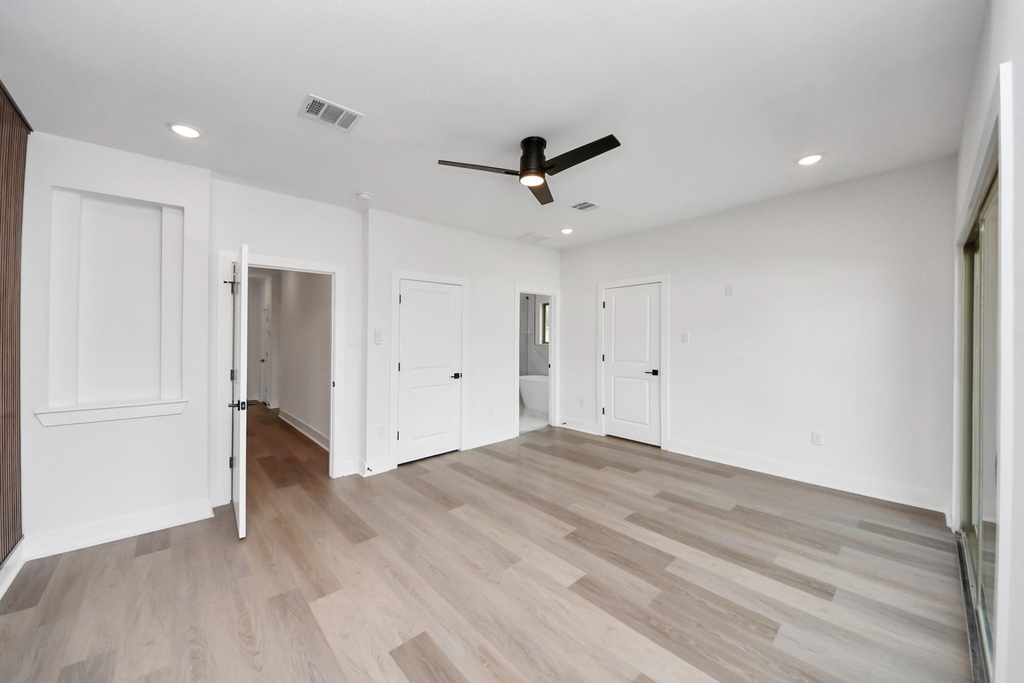 5630 Dolores Street - Photo 19