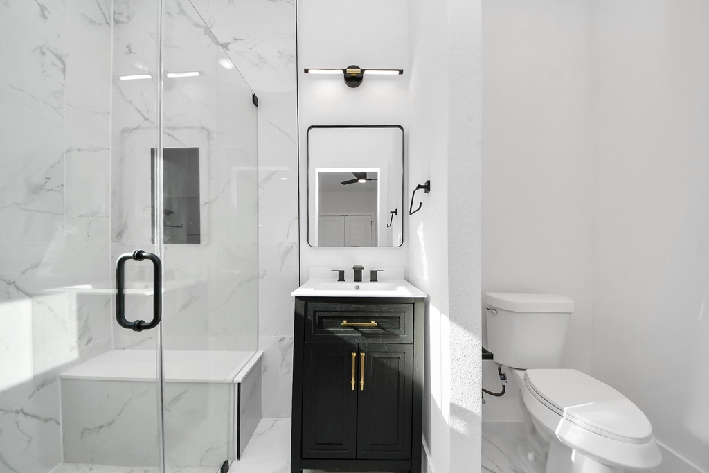 5630 Dolores Street - Photo 8