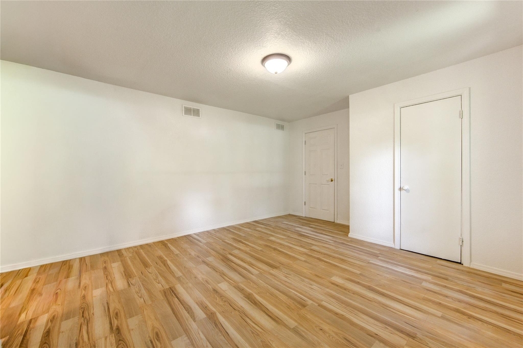 2726 Shady Creek Lane - Photo 15