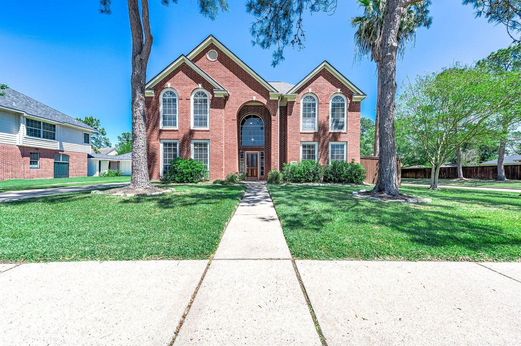 7902 Feather Springs - Photo 0