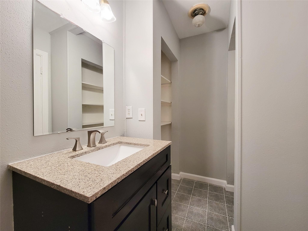 12422 Mylla Street - Photo 17