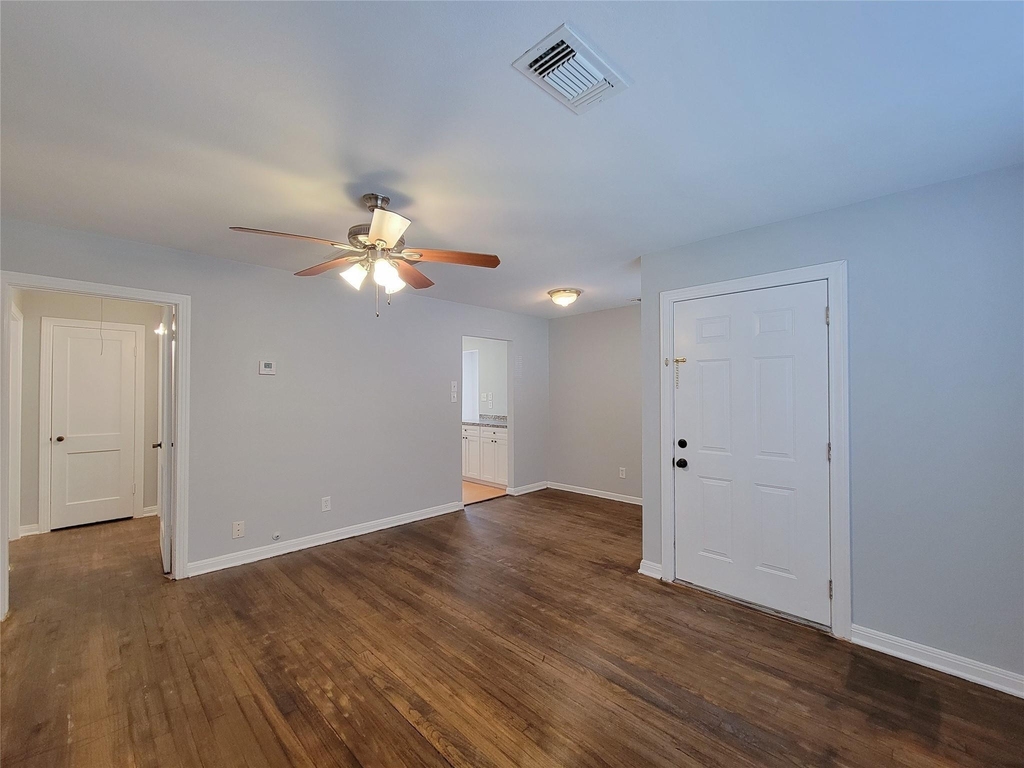 12422 Mylla Street - Photo 3