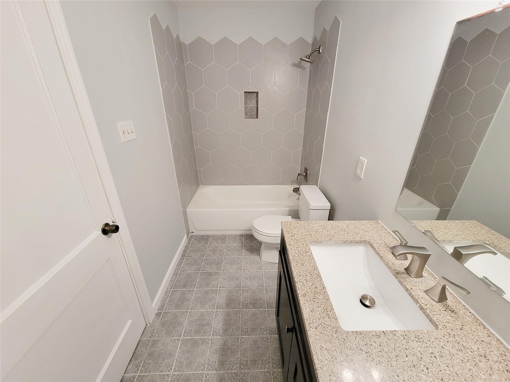 12422 Mylla Street - Photo 15