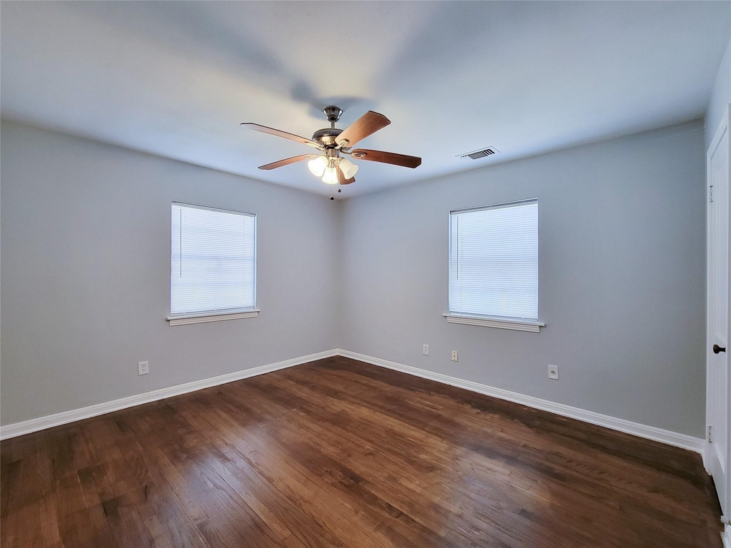 12422 Mylla Street - Photo 13
