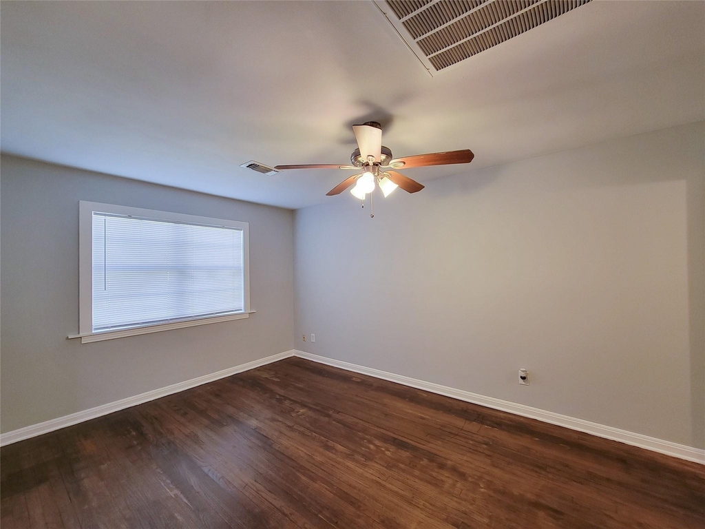 12422 Mylla Street - Photo 4