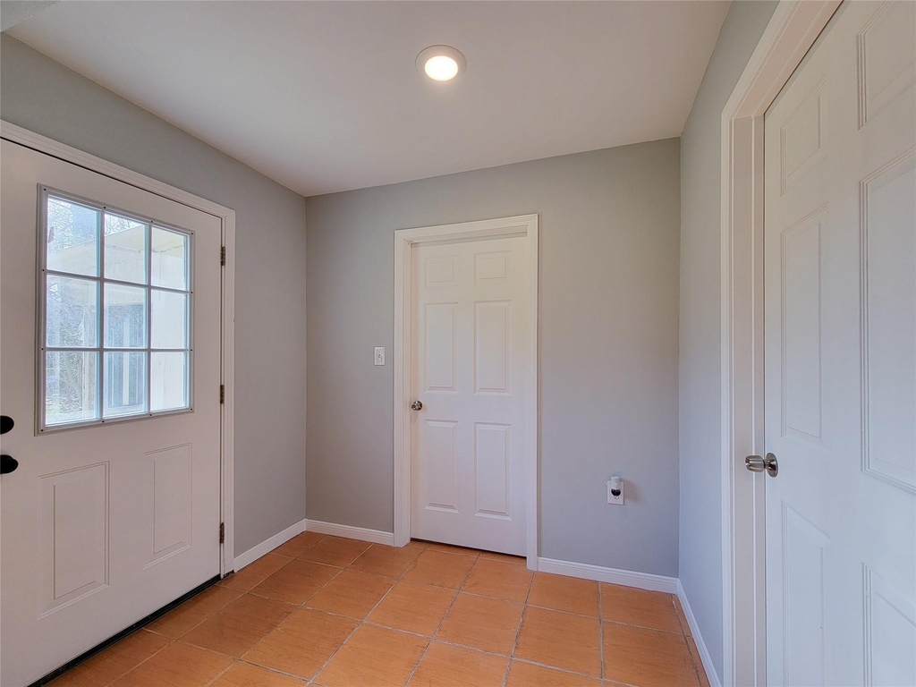 12422 Mylla Street - Photo 20