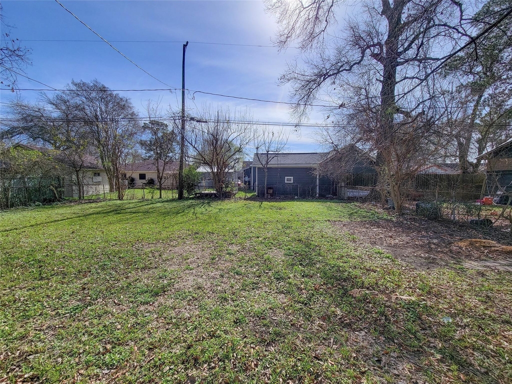 12422 Mylla Street - Photo 23