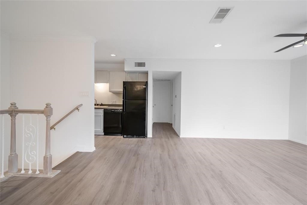 3400 Timmons Lane - Photo 3