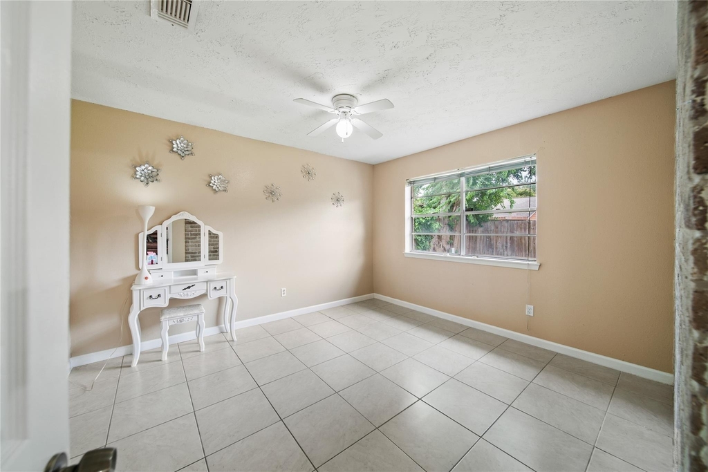 10431 Odessa Drive - Photo 19