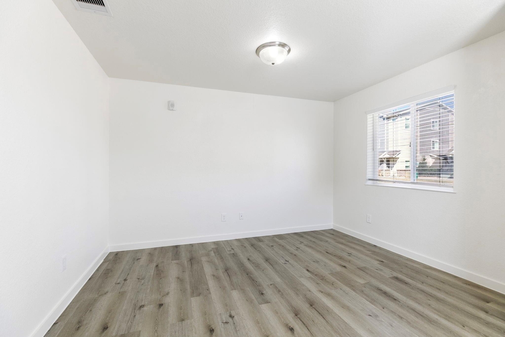 21155 Gosling Road - Photo 5