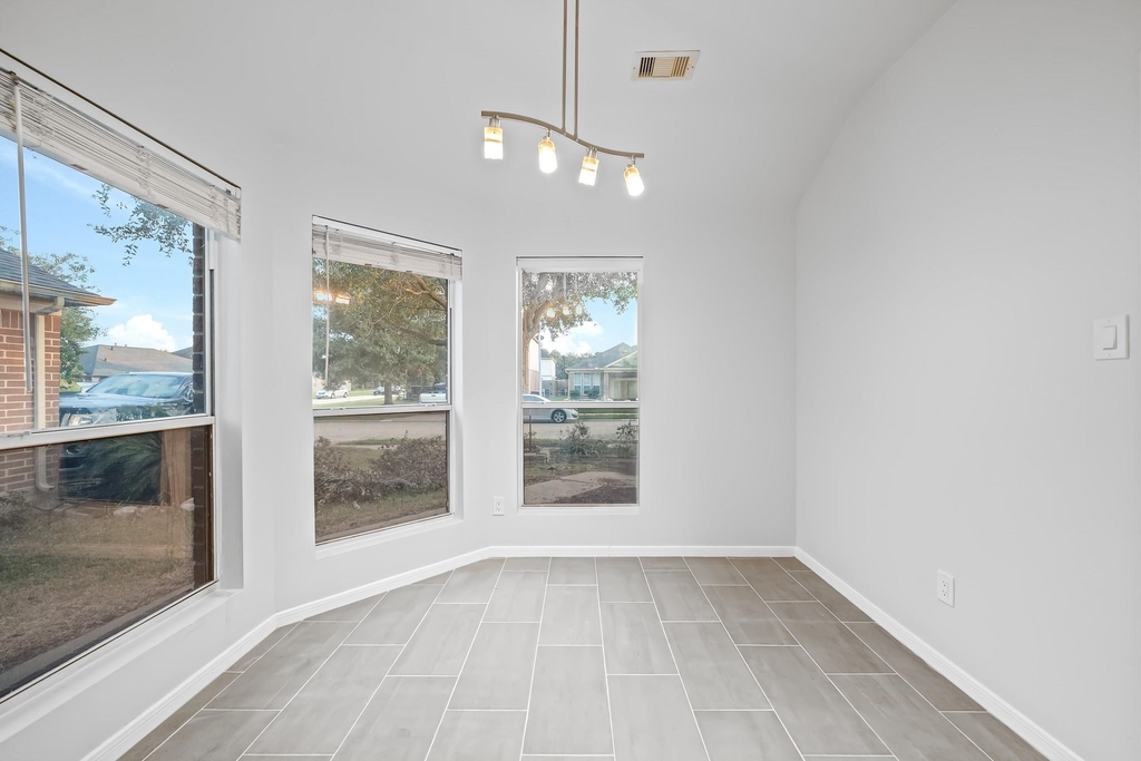 19606 Narcissus Brook Lane - Photo 10