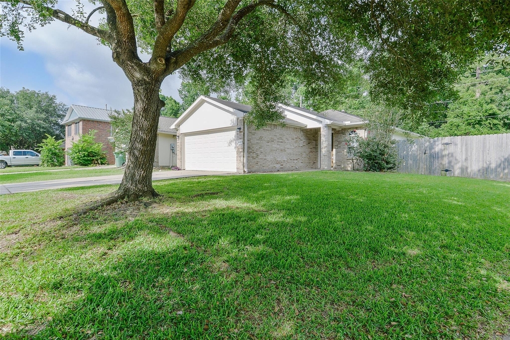 24415 Strong Pine Drive - Photo 1