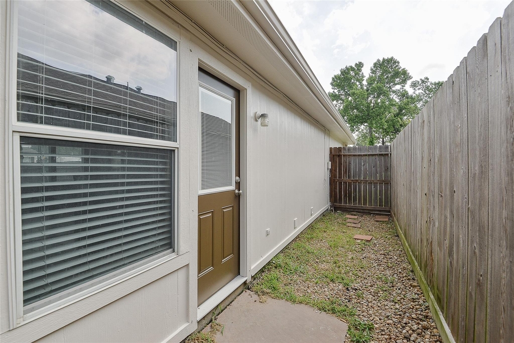 24415 Strong Pine Drive - Photo 24