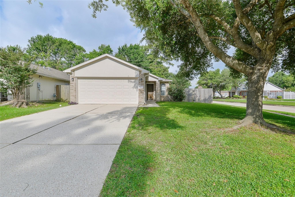 24415 Strong Pine Drive - Photo 0