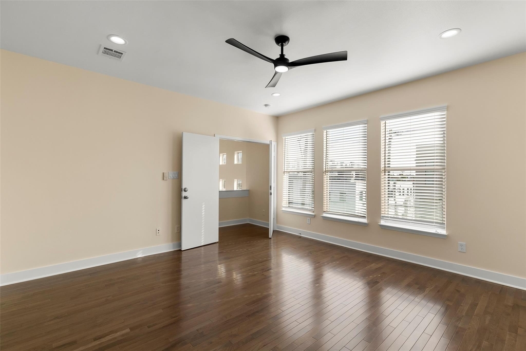 903 Roy Street - Photo 18