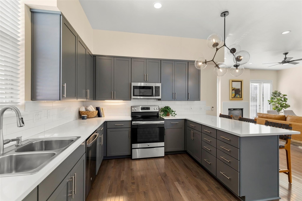 903 Roy Street - Photo 15