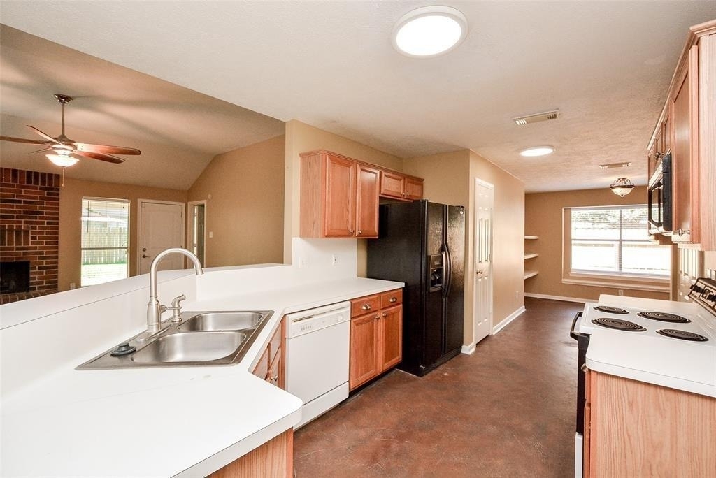 22823 Williamschase Drive - Photo 6