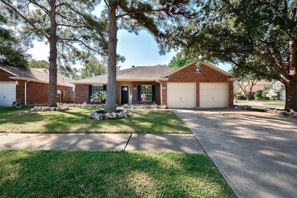 22823 Williamschase Drive - Photo 0