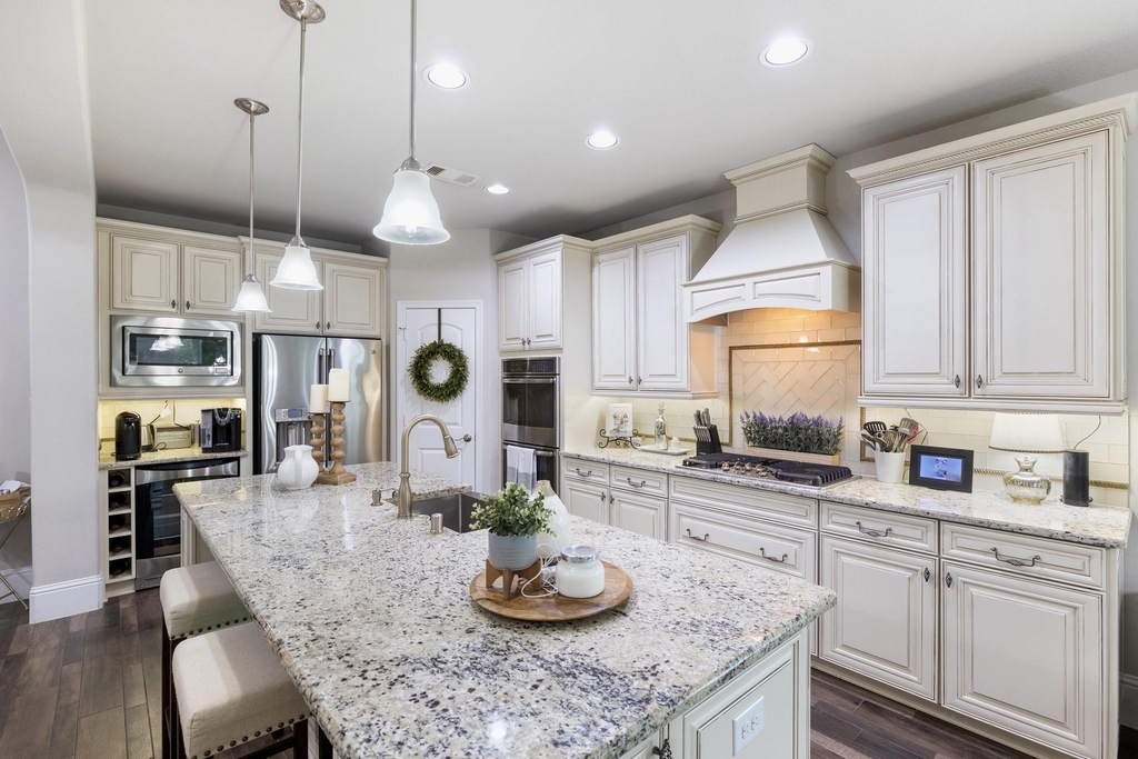 19 Cohasset Place - Photo 3