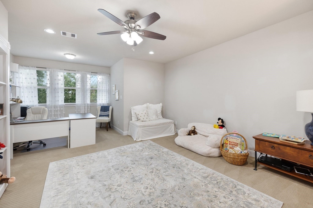 19 Cohasset Place - Photo 37