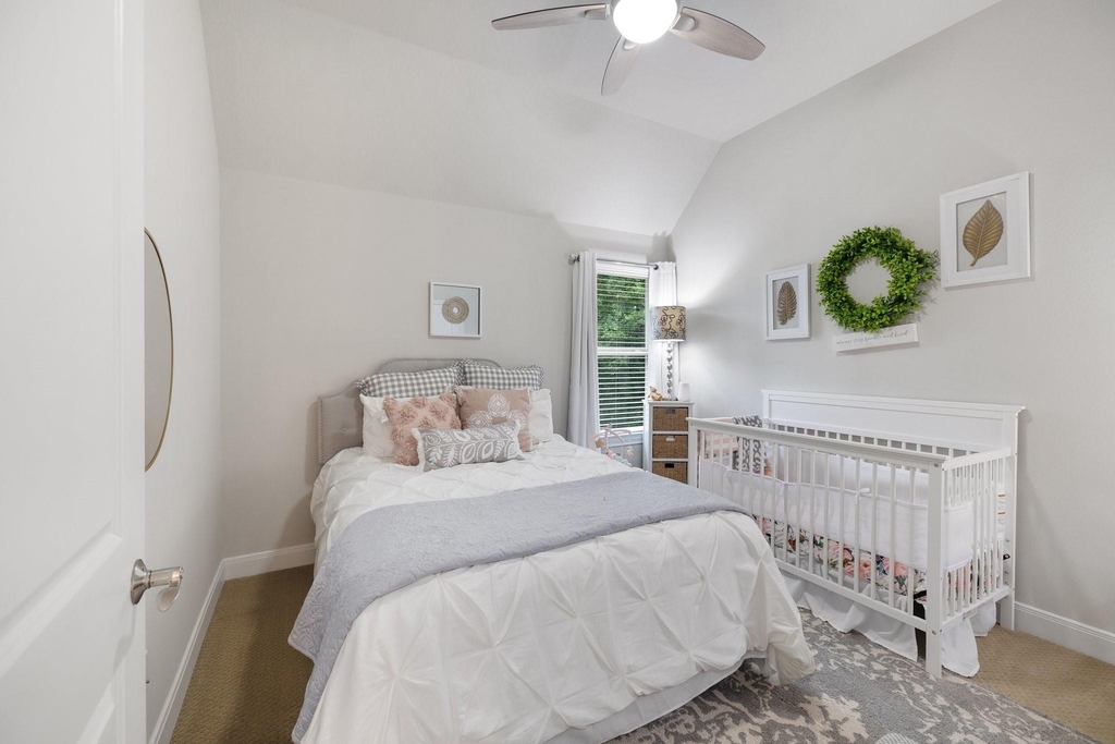 19 Cohasset Place - Photo 32