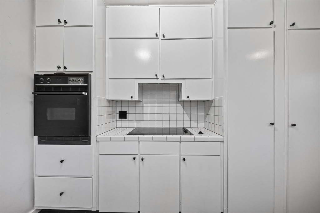 1758 Hawthorne Street - Photo 10