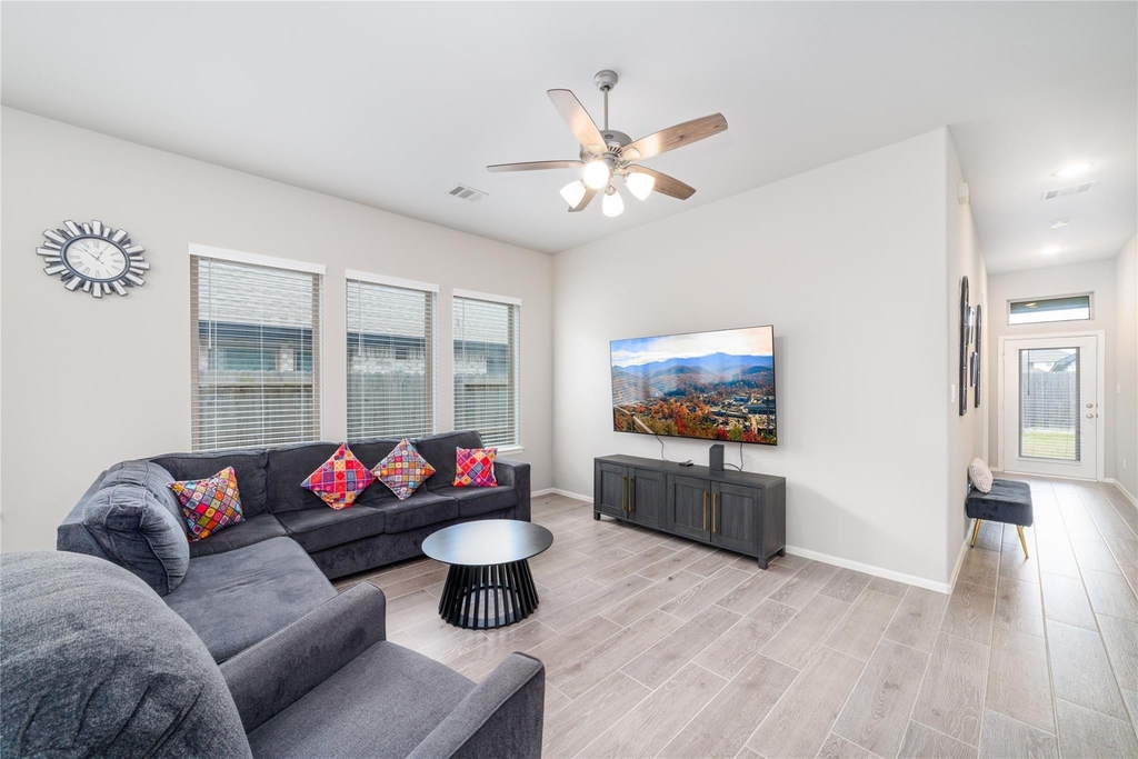 10443 Cecilia Star Lane - Photo 8