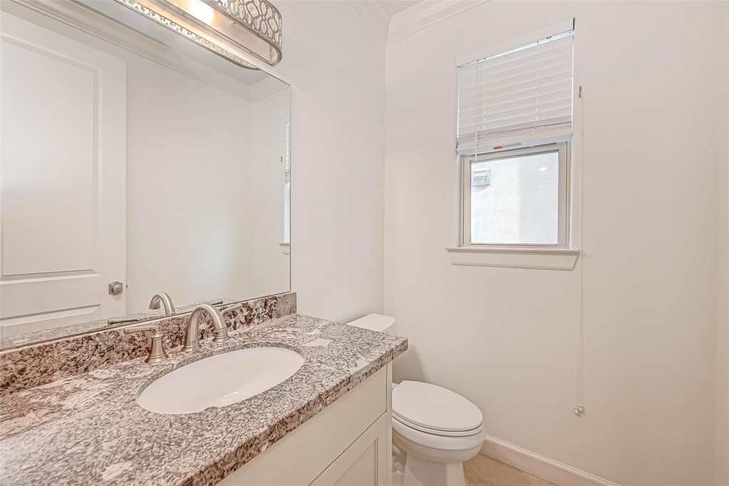 1910 Oakdale Street - Photo 19