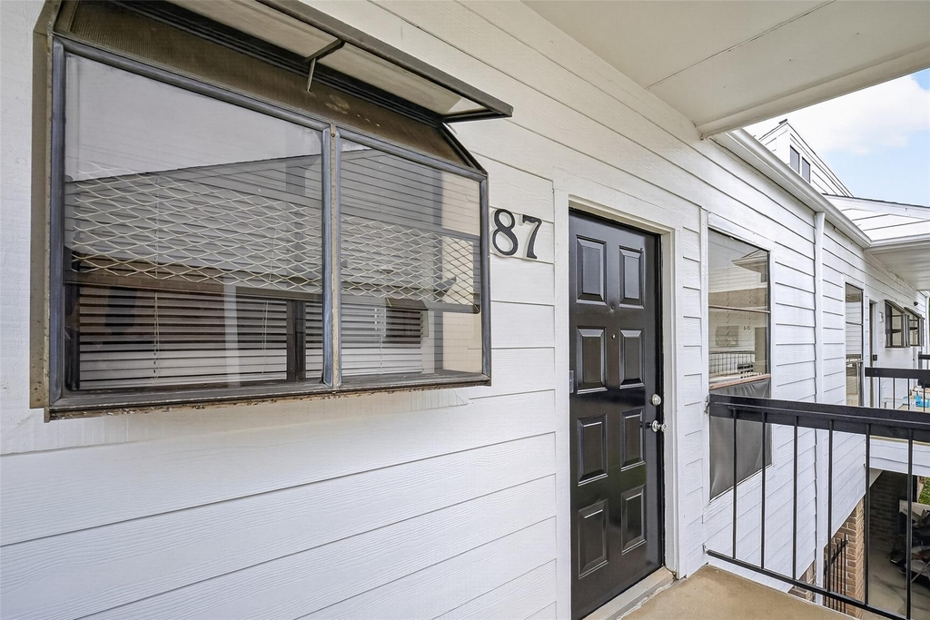 7901 Cambridge Street - Photo 3