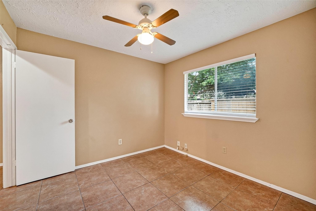 3010 Becket Street - Photo 20