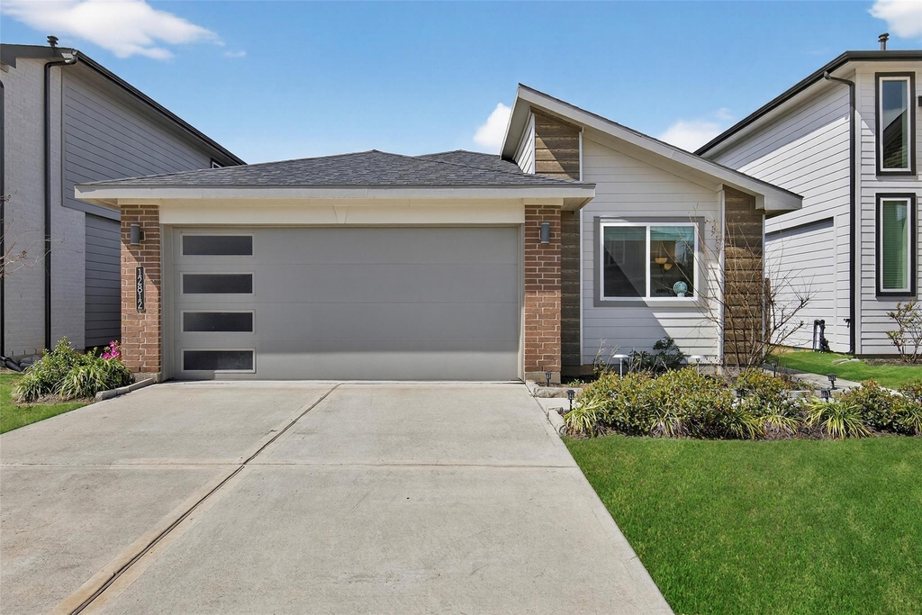 12812 Tokenhouse Lane - Photo 0