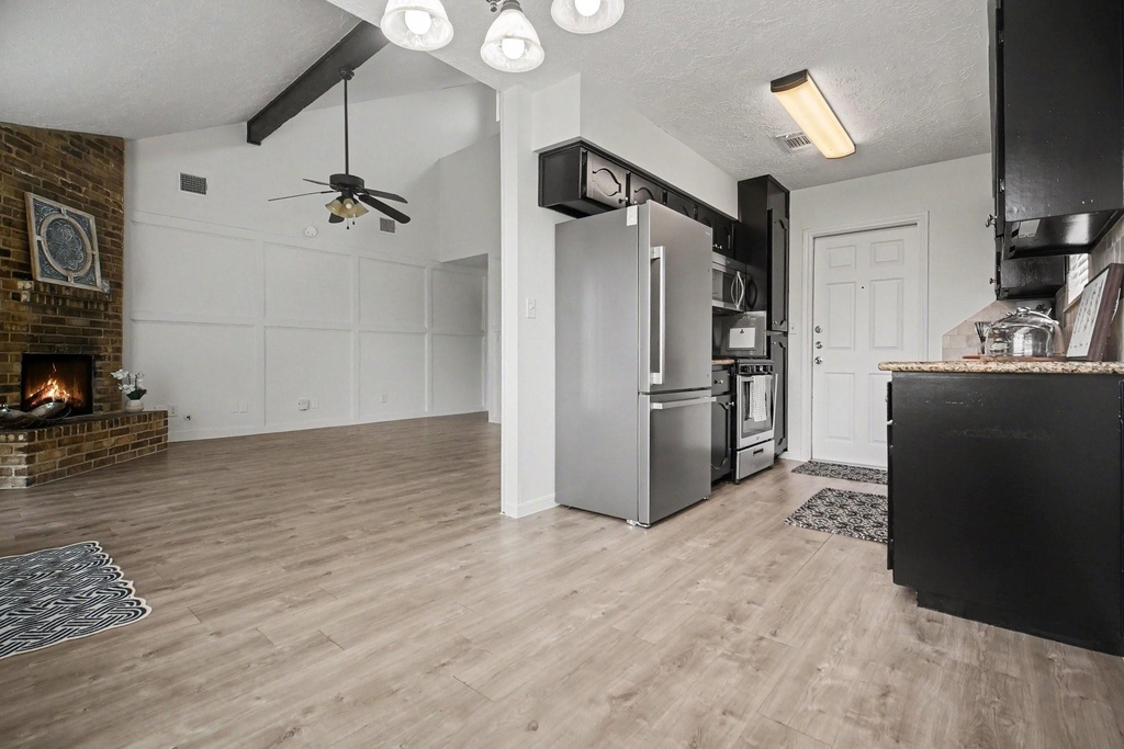 1227 Mission Drive - Photo 5