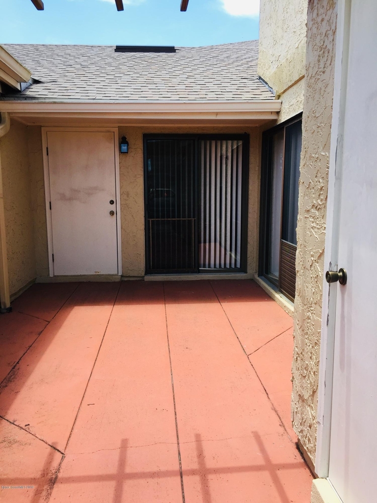 1011 Abada Court Ne - Photo 1