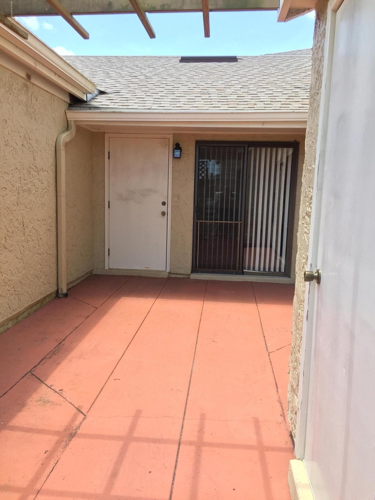 1011 Abada Court Ne - Photo 16