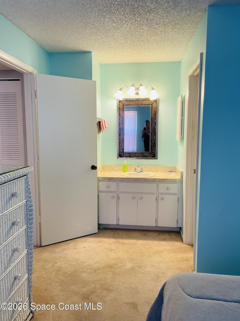 1011 Abada Court Ne - Photo 9