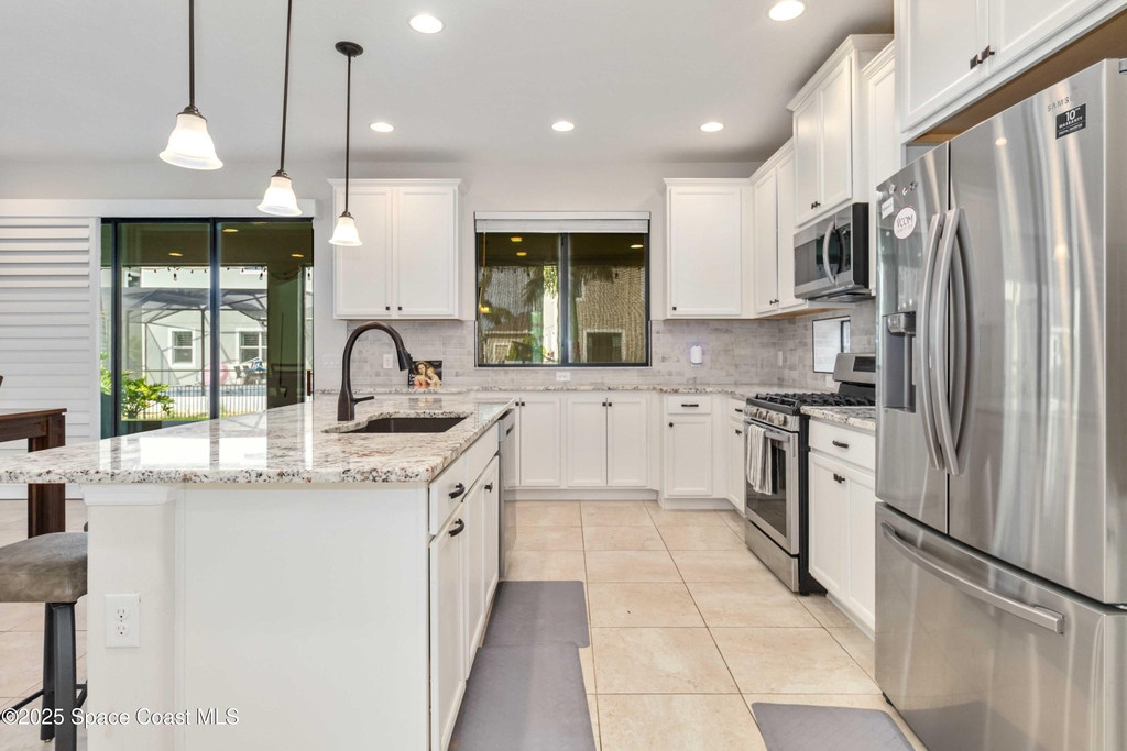 8212 Paragrass Avenue - Photo 11