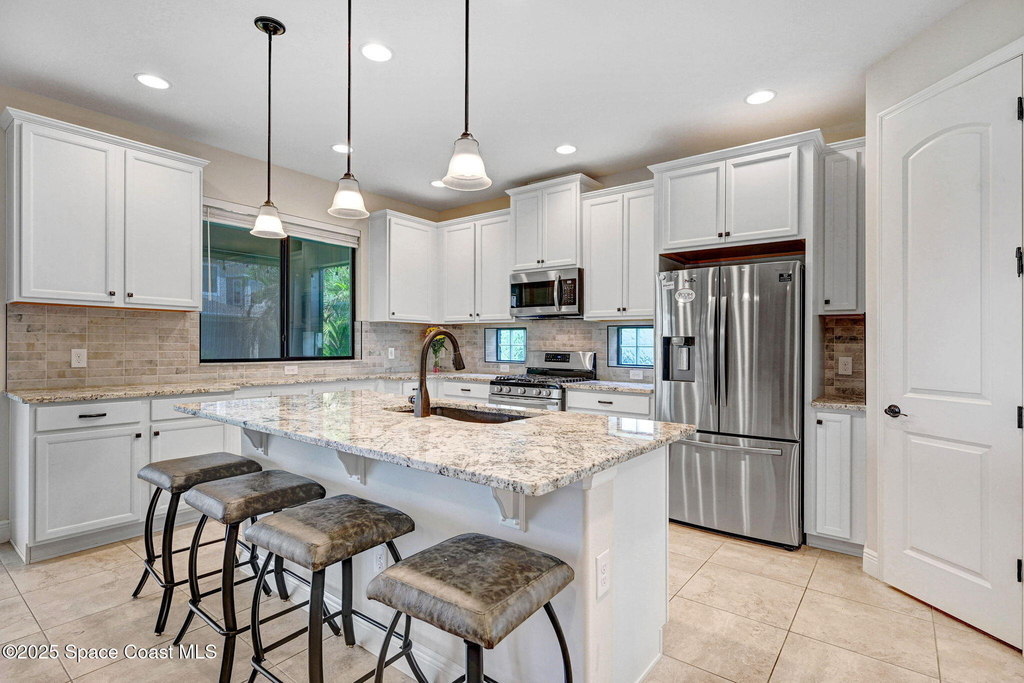 8212 Paragrass Avenue - Photo 9