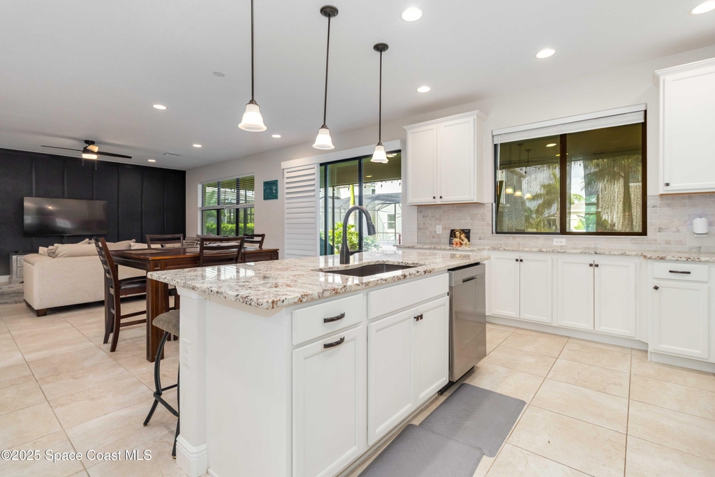 8212 Paragrass Avenue - Photo 12