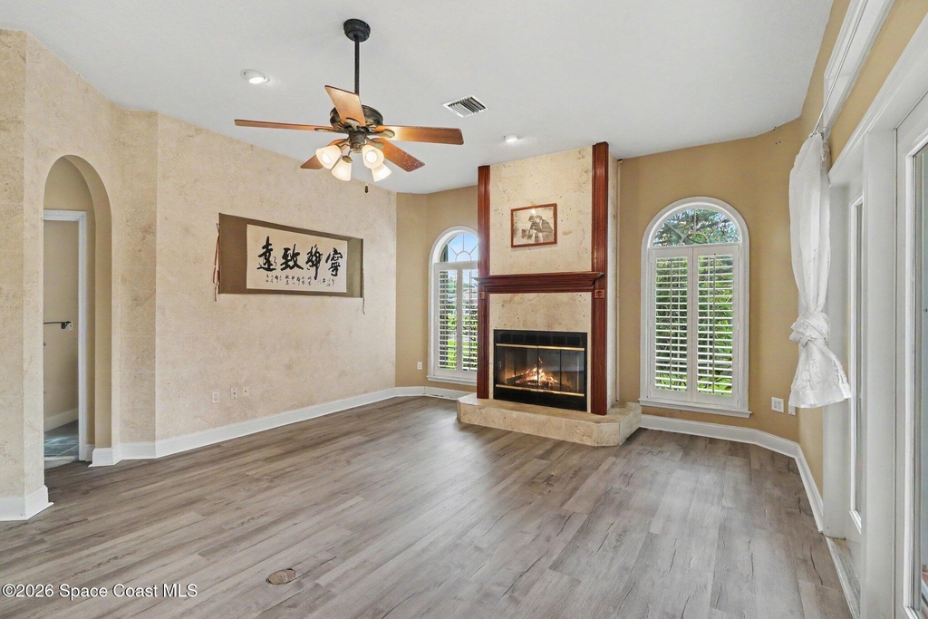 694 Palmer Way - Photo 3