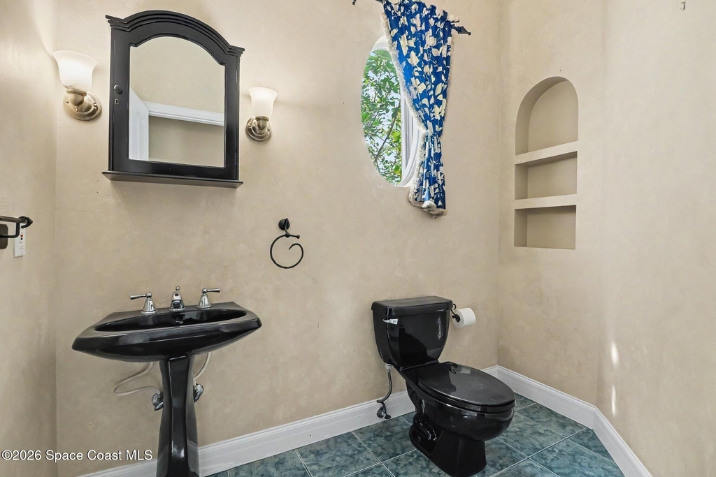 694 Palmer Way - Photo 7