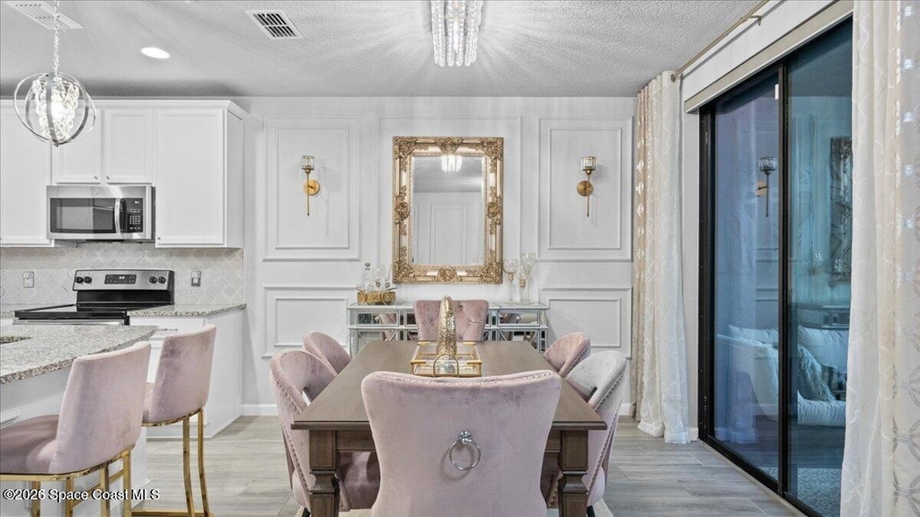 1320 Lara Circle - Photo 4