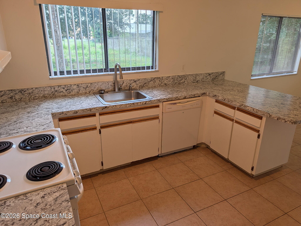 1257 Nw Lamplighter Drive Nw - Photo 11