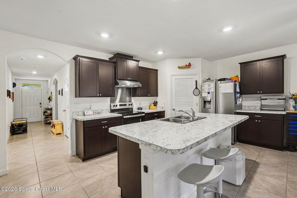 1563 Leeward Avenue Se - Photo 5