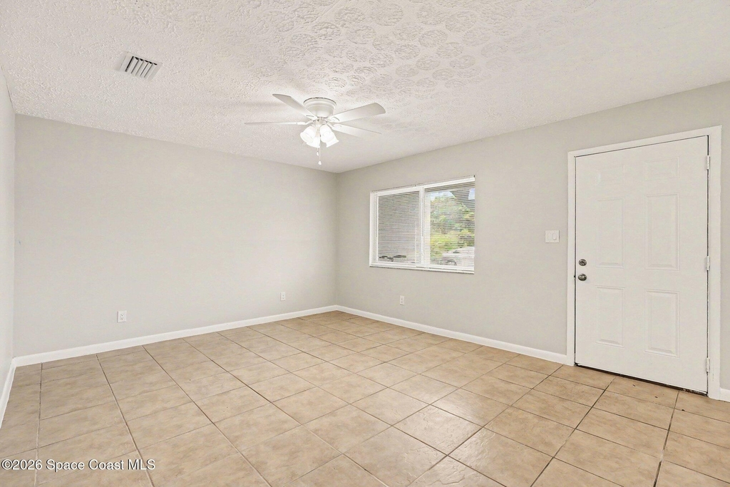 1580 South Street - Photo 3
