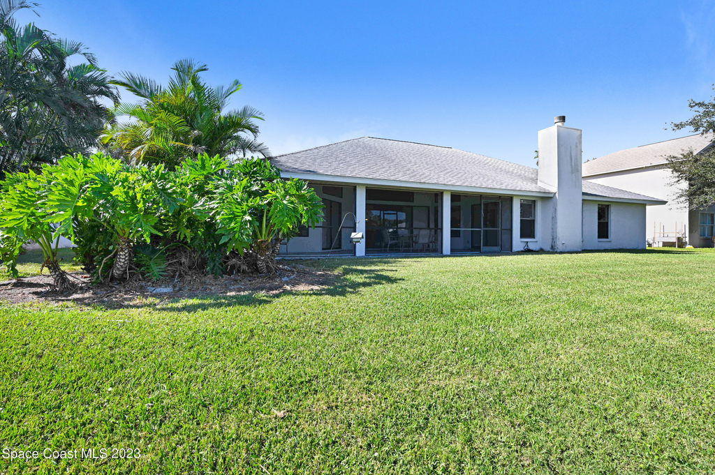 3643 Bluefield Avenue - Photo 36