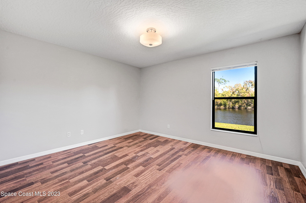 3643 Bluefield Avenue - Photo 26