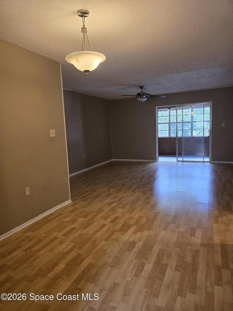 3135 Shady Dell Lane - Photo 2