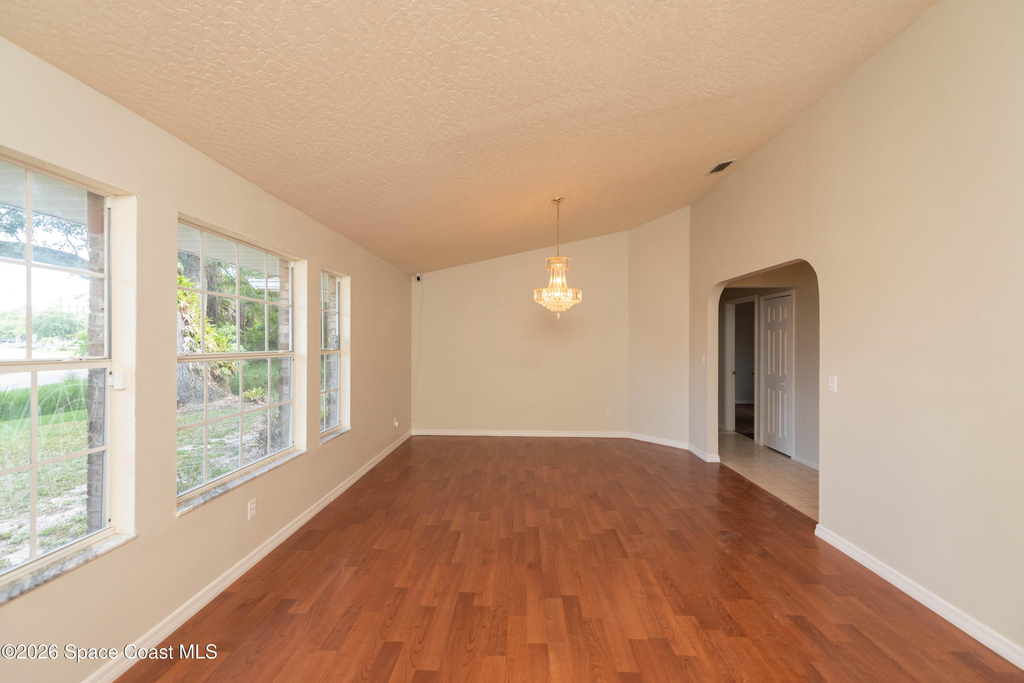 1236 Buffing Circle Se - Photo 26