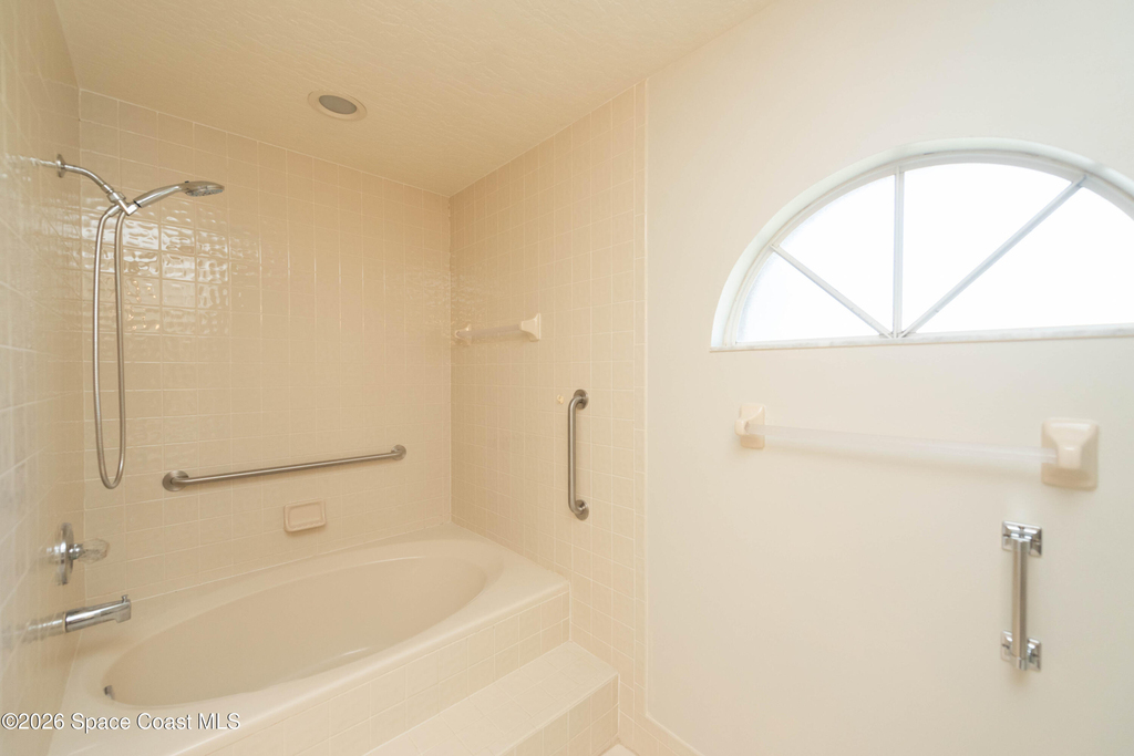 1236 Buffing Circle Se - Photo 36