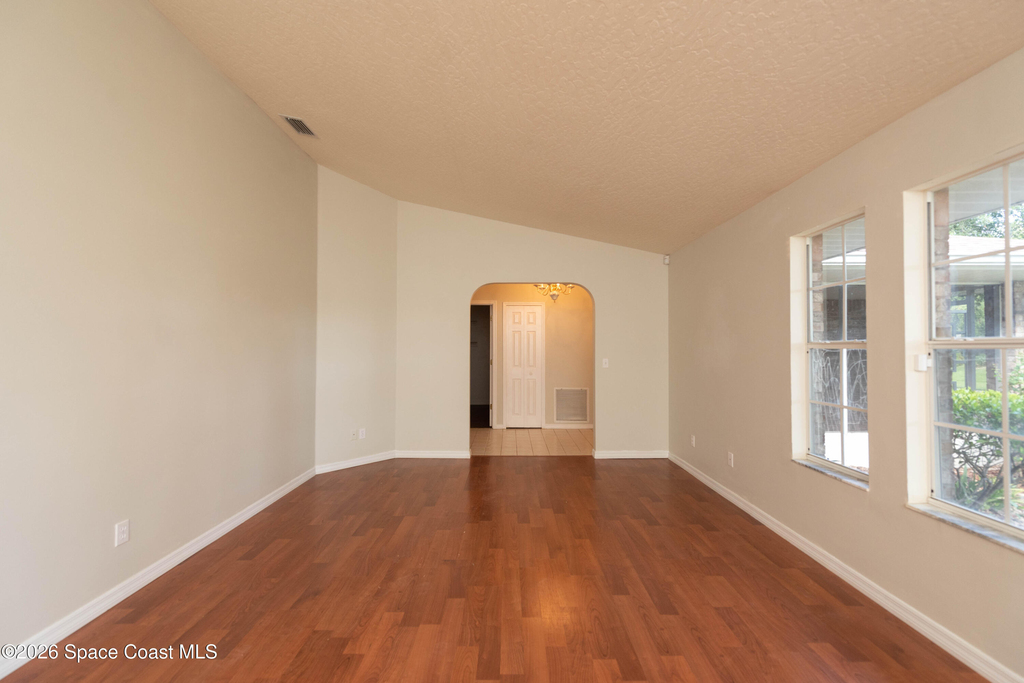 1236 Buffing Circle Se - Photo 28